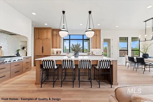 6302 Chateau Pl, Star, ID 83669