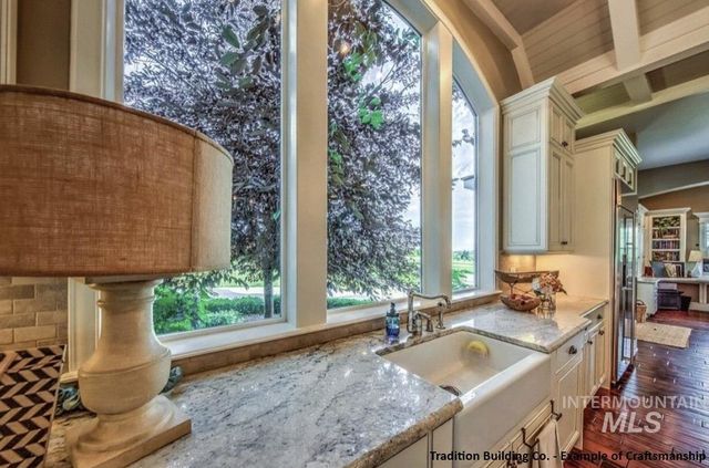 6302 Chateau Pl, Star, ID 83669