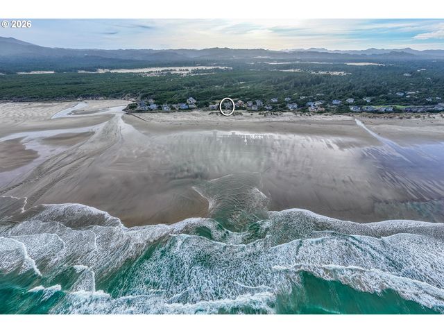 88830 SHORELINE Dr, Florence, OR 97439