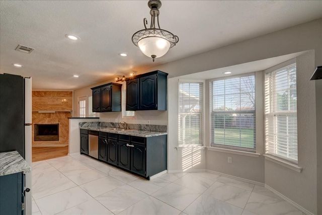 6524 Blue Grass Drive, Watauga, TX 76148