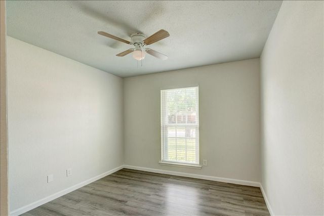 6524 Blue Grass Drive, Watauga, TX 76148