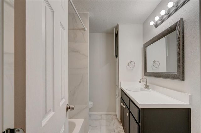 6524 Blue Grass Drive, Watauga, TX 76148