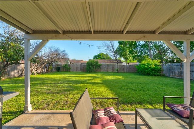 6524 Blue Grass Drive, Watauga, TX 76148