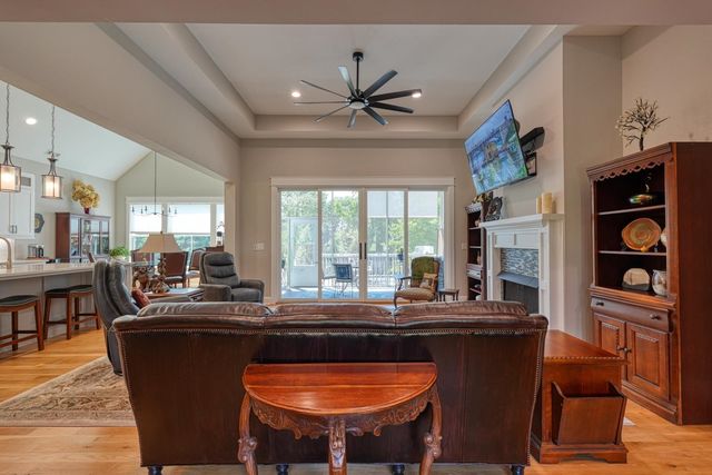 712 Tinsberry Lane, Inman, SC 29349