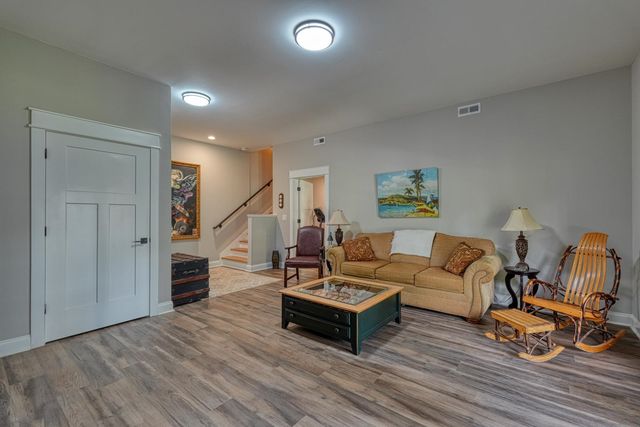 712 Tinsberry Lane, Inman, SC 29349
