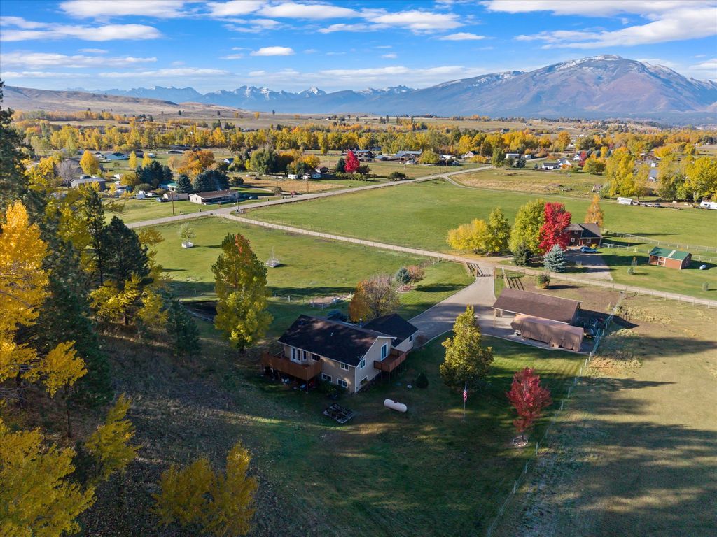 786 Ropin Horse Lane, Hamilton, MT 59840 photo 10