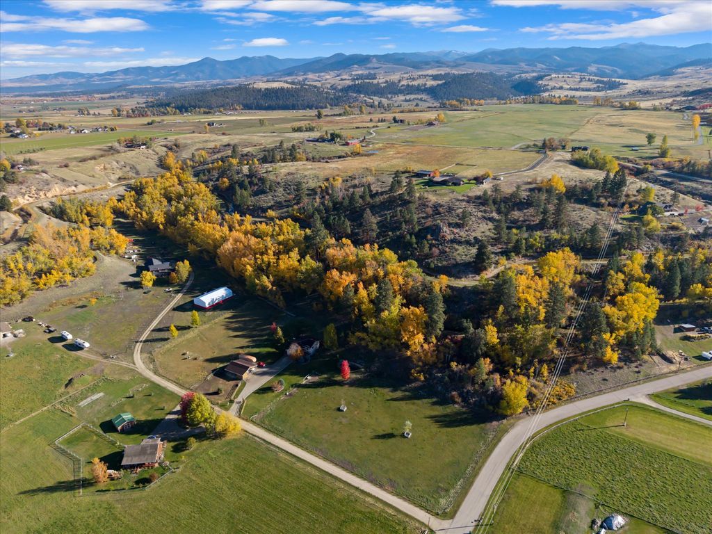 786 Ropin Horse Lane, Hamilton, MT 59840 photo 16