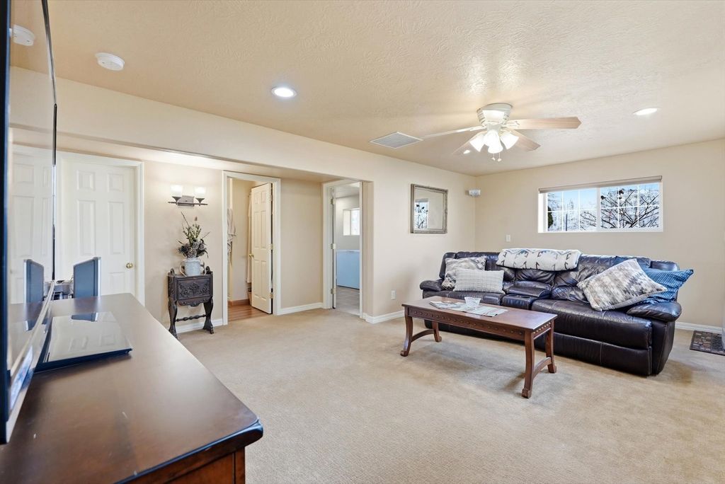 786 Ropin Horse Lane, Hamilton, MT 59840 photo 22