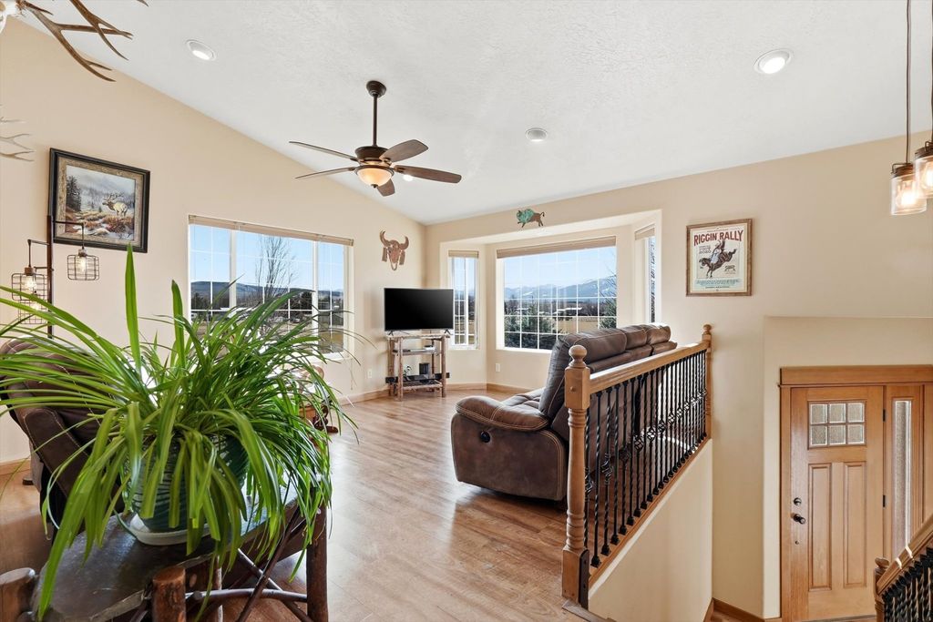 786 Ropin Horse Lane, Hamilton, MT 59840 photo 37