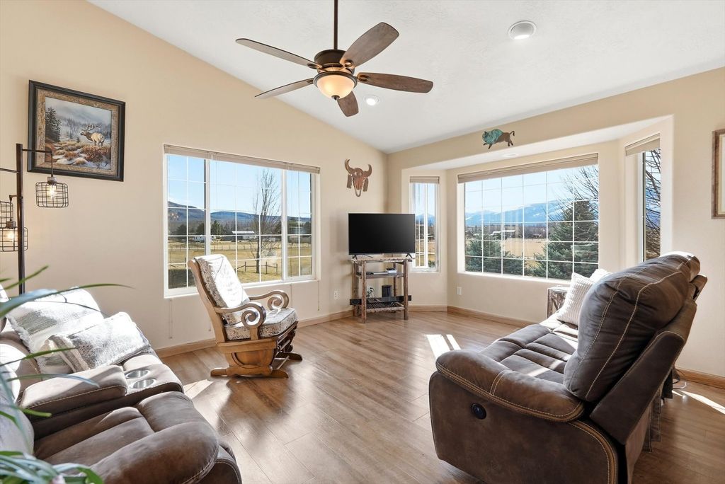 786 Ropin Horse Lane, Hamilton, MT 59840 photo 38