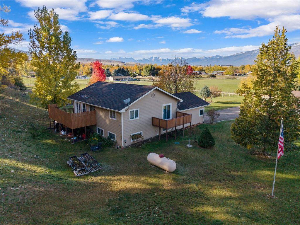 786 Ropin Horse Lane, Hamilton, MT 59840 photo 6