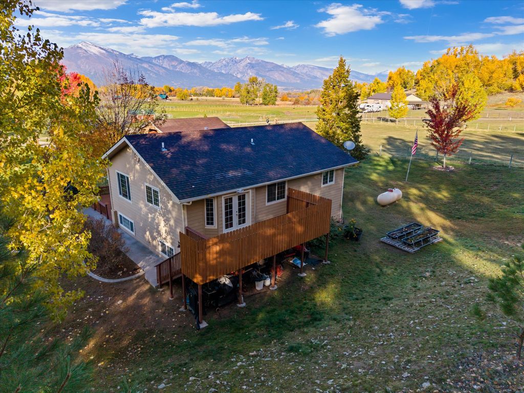 786 Ropin Horse Lane, Hamilton, MT 59840 photo 7