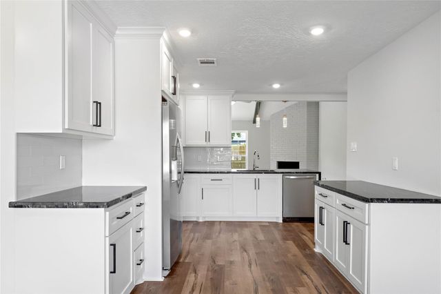 9731 Clanton Street, Houston, TX 77080