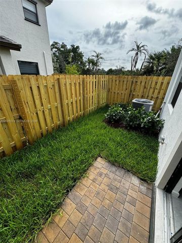 285 SW 159th Ln 0, Pembroke Pines, FL 33027