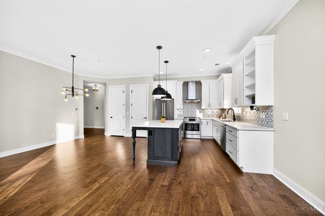 220 Vintage Club Drive, Montgomery, OH 45249