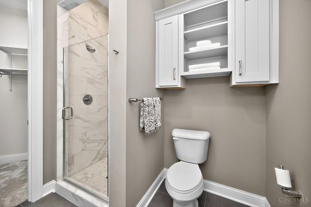 220 Vintage Club Drive, Montgomery, OH 45249