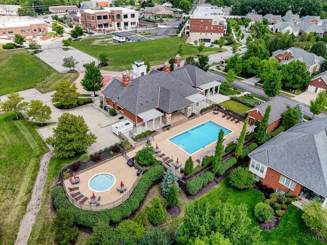 220 Vintage Club Drive, Montgomery, OH 45249