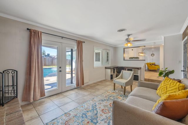 2626 W Princeton Avenue, Visalia, CA 93277