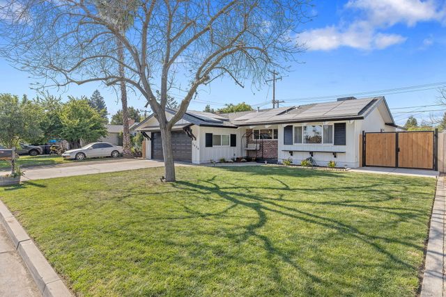 2626 W Princeton Avenue, Visalia, CA 93277