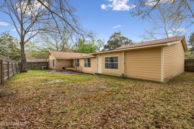268 Mccool Street, Ocean Springs, MS 39564