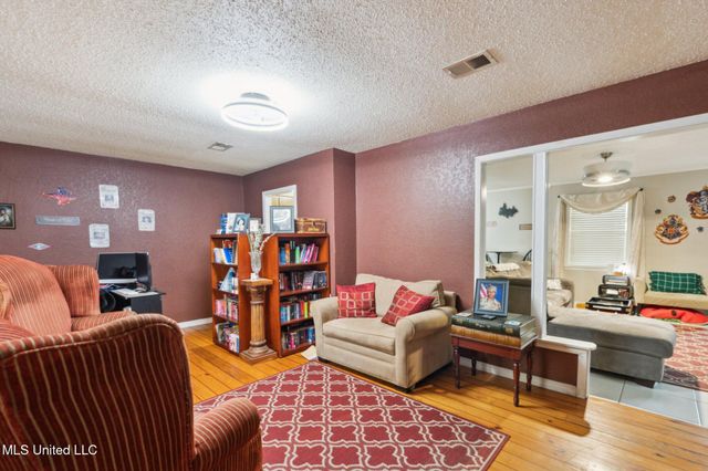 268 Mccool Street, Ocean Springs, MS 39564