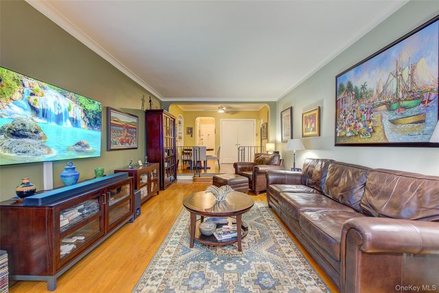 112-50 78th Avenue 1N, Forest Hills, NY 11375