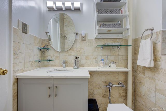 112-50 78th Avenue 1N, Forest Hills, NY 11375