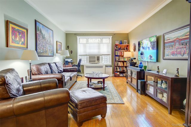 112-50 78th Avenue 1N, Forest Hills, NY 11375