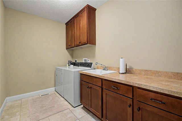 2054 Stablehand Drive, Dayton, OH 45458