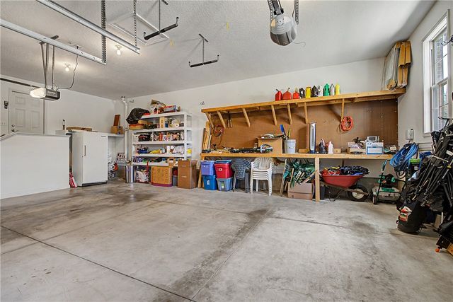 2054 Stablehand Drive, Dayton, OH 45458