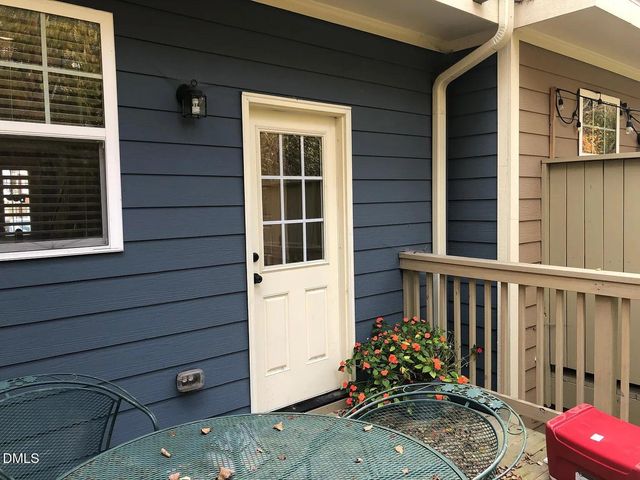 2801 Stone Rock Drive 105, Raleigh, NC 27604