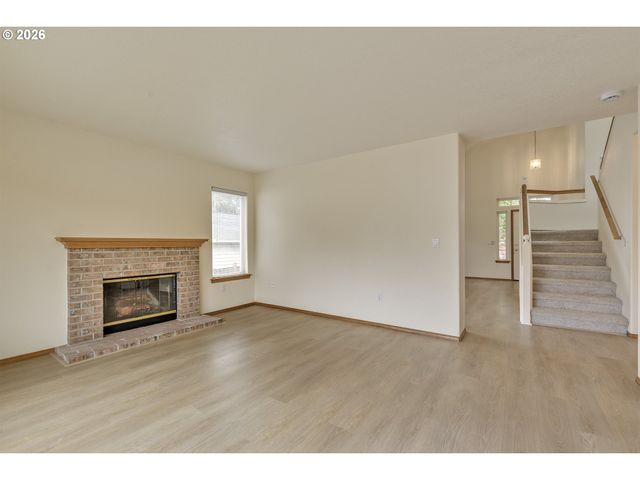 165 Ne CORY St, Hillsboro, OR 97124