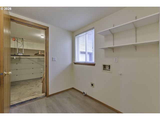 165 Ne CORY St, Hillsboro, OR 97124