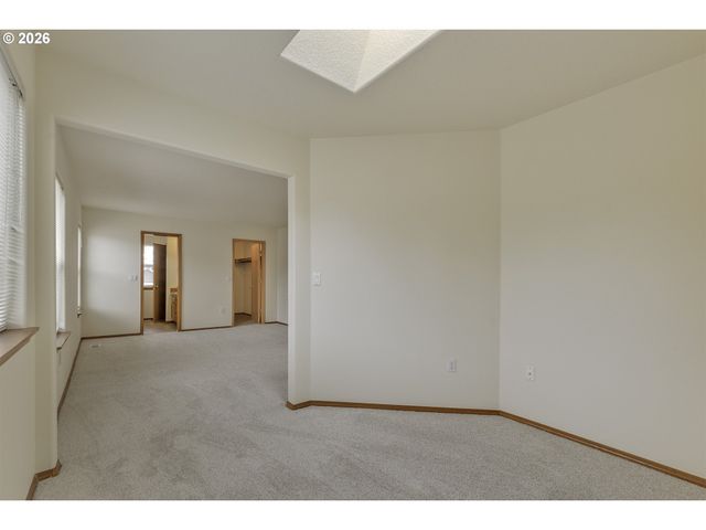 165 Ne CORY St, Hillsboro, OR 97124