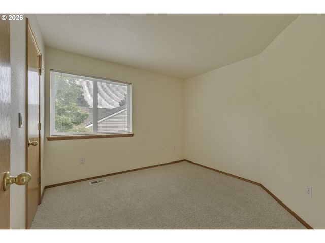 165 Ne CORY St, Hillsboro, OR 97124