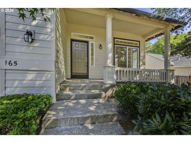 165 Ne CORY St, Hillsboro, OR 97124