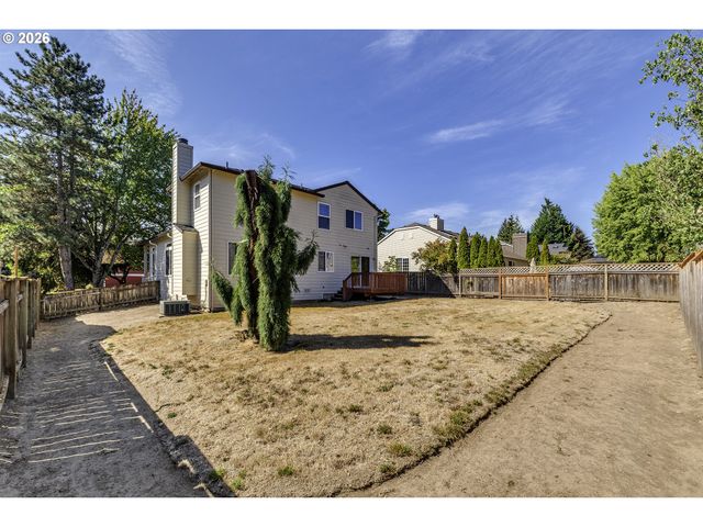 165 Ne CORY St, Hillsboro, OR 97124