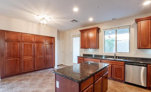7364 W PALO BREA Lane, Peoria, AZ 85383