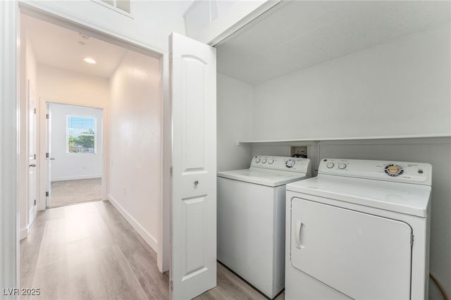 4437 Dover Straight Street 104, Las Vegas, NV 89115