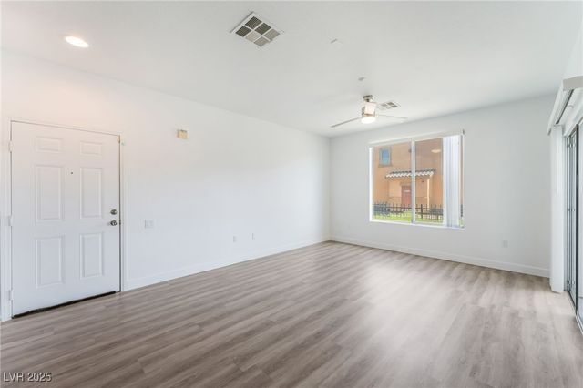 4437 Dover Straight Street 104, Las Vegas, NV 89115