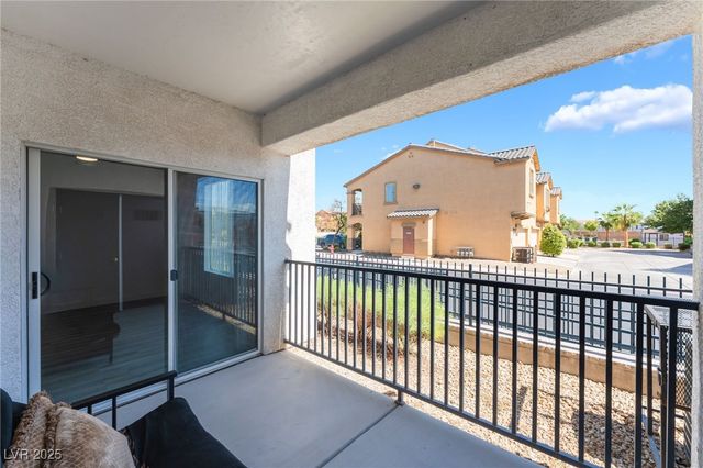 4437 Dover Straight Street 104, Las Vegas, NV 89115