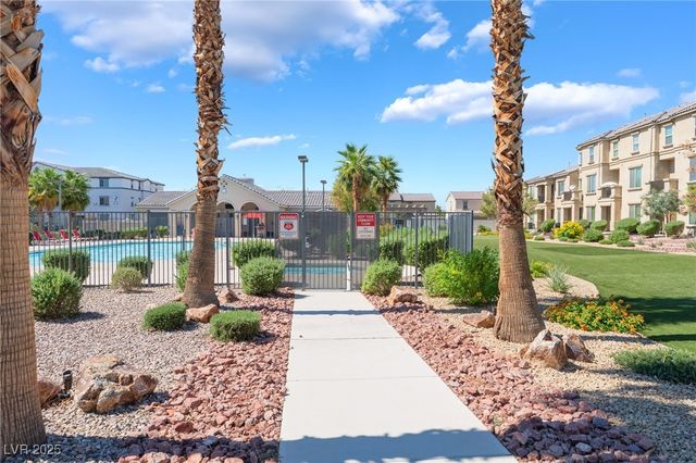 4437 Dover Straight Street 104, Las Vegas, NV 89115