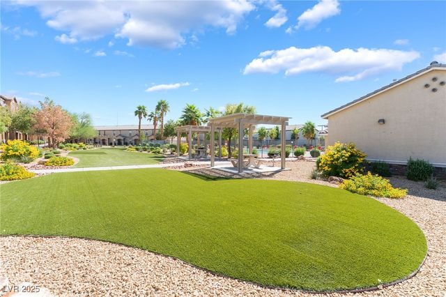 4437 Dover Straight Street 104, Las Vegas, NV 89115