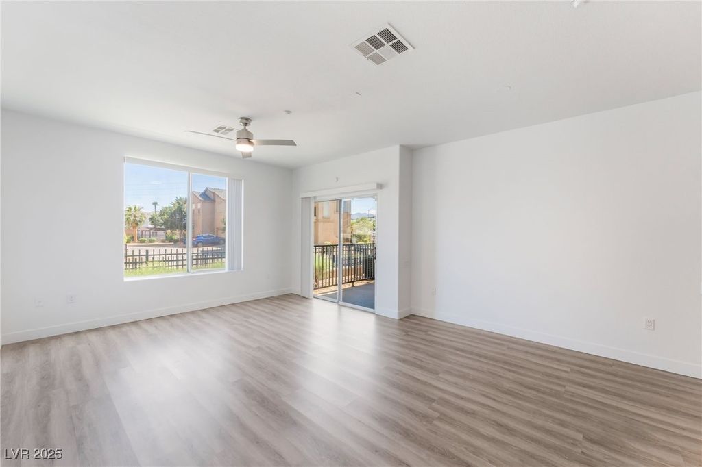 4437 Dover Straight Street 104, Las Vegas, NV 89115