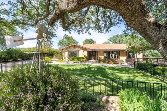 5685 Mustard Creek, Paso Robles, CA 93446