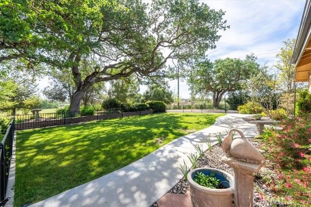 5685 Mustard Creek, Paso Robles, CA 93446