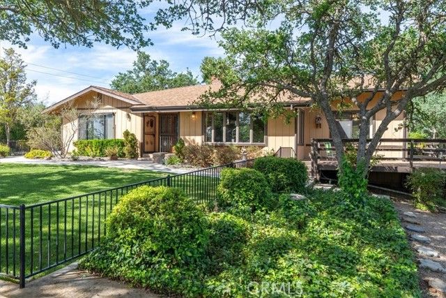 5685 Mustard Creek, Paso Robles, CA 93446