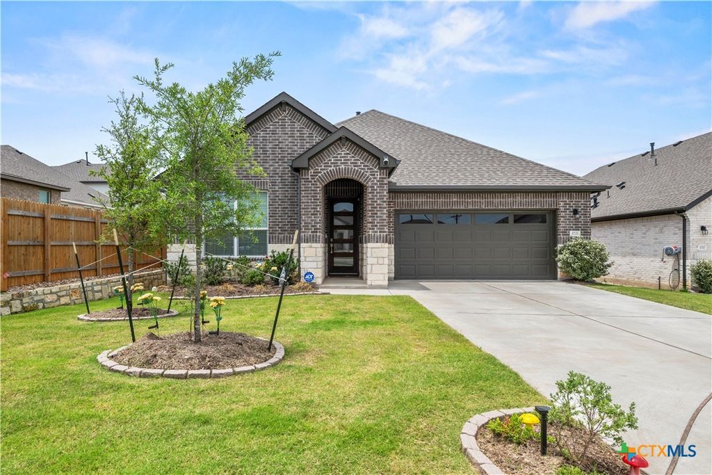 1721 Walnut Grove Bend, Leander, TX 78641