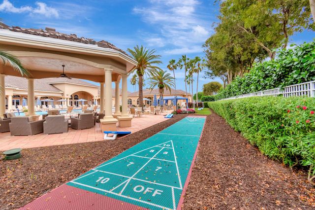 6601 Arno Way, Boynton Beach, FL 33472