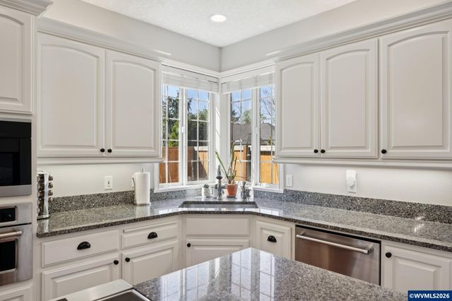 6748 Westridge Ct N, Keizer, OR 97303